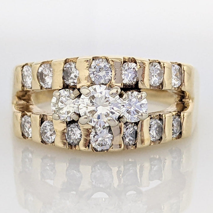 14K 1.09 CARAT TOTAL WEIGHT SI2-I1 H-I DIAMOND ROUND (17) TRINITY STYLE ESTATE RING 7.4 GRAMS