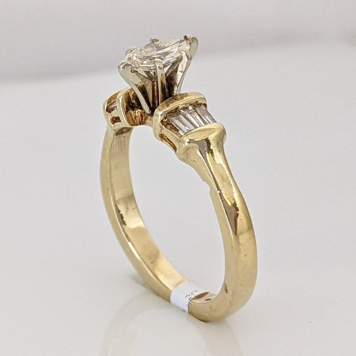 14K .50 CARAT TOTAL WEIGHT SI I-J DIAMOND MARQUISE CUT WITH (6) BAGUETTE CUT ESTATE RING