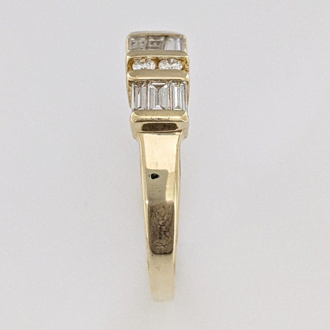 14K .84 CARAT TOTAL WEIGHT SI1 H DIAMOND ROUND (4) BAGUETTE CUT (9) ESTATE BAND 3.5 GRAMS