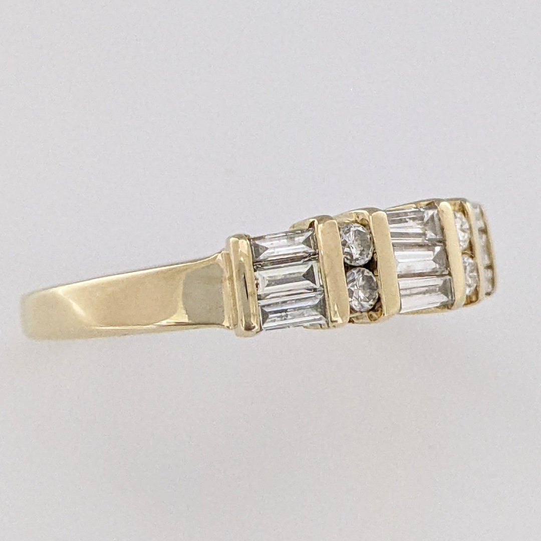 14K .84 CARAT TOTAL WEIGHT SI1 H DIAMOND ROUND (4) BAGUETTE CUT (9) ESTATE BAND 3.5 GRAMS