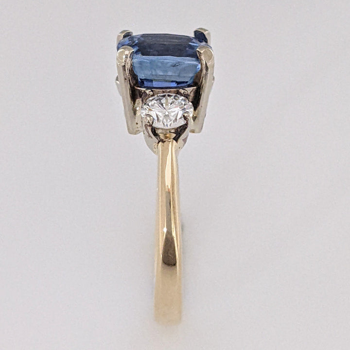 14K CEYLON SAPPHIRE "AA" CUSHION CUT 2.25 CARAT TOTAL WITH .45 DIAMOND TOTAL WEIGHT ESTATE RING 3.2 GRAMS