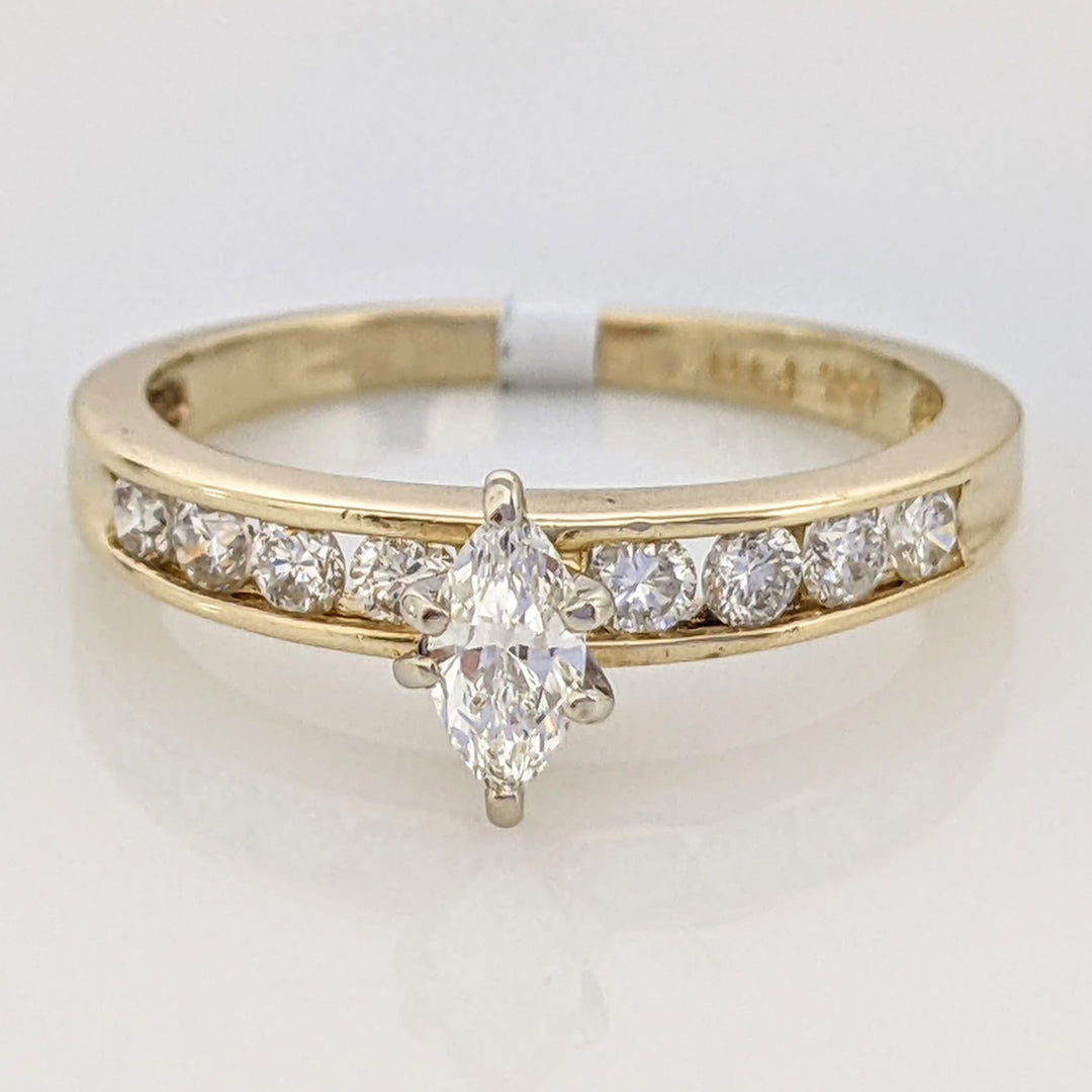 14K .65 CARAT TOTAL WEIGHT SI2 H DIAMOND MARQUISE WITH (8) ROUND ESTATE RING 2.7 GRAMS