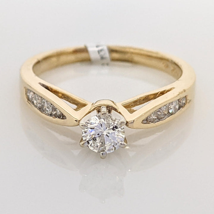 14K .51 CARAT TOTAL WEIGHT I1-I2 DIAMOND ROUND (9) ESTATE RING 3.0 GRAMS