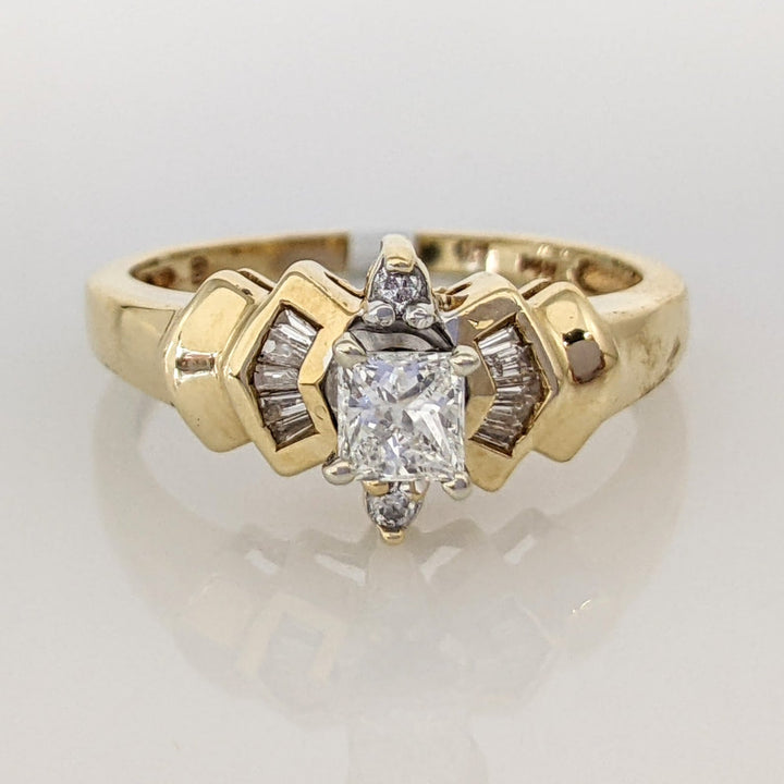 14K .49 CARAT TOTAL WEIGHT I1 H DIAMOND PRINCESS CUT WITH (12) BAGUETTE ESTATE RING 2.7 GRAMS