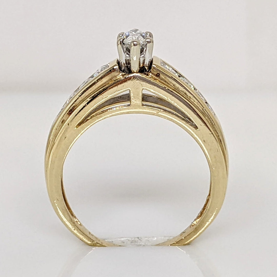 14K .41 CARAT TOTAL WEIGHT I1 J DIAMOND PRINCESS CUT (1) ROUND (8) ESTATE RING 3.0 GRAMS