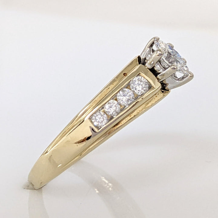 14K .50 CARAT TOTAL WEIGHT I1 I DIAMOND MARQUISE WITH (8) ROUND ESTATE RING 3.7 GRAMS