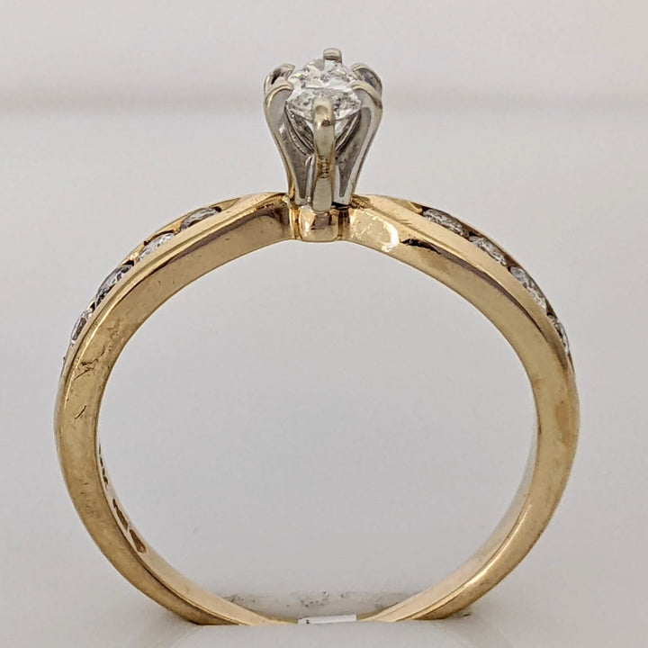 14K .41 CARAT TOTAL WEIGHT I1 G DIAMOND MARQUISE WITH (8) ROUND MELEE ESTATE RING 2.8 GRAMS