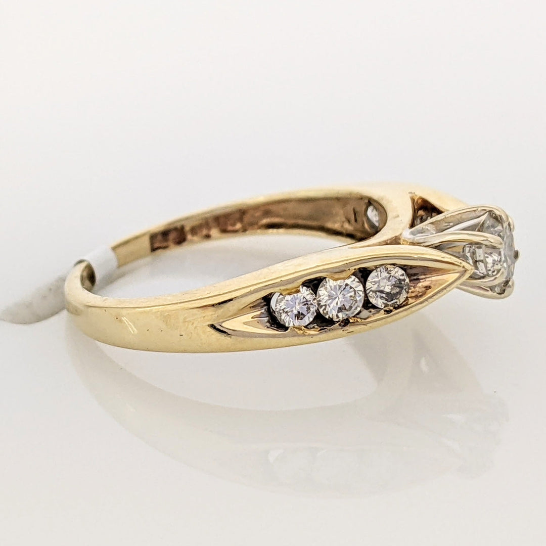 14K .39 CARAT TOTAL WEIGHT I1 I DIAMOND ROUND (7) ESTATE RING 2.6 GRAMS