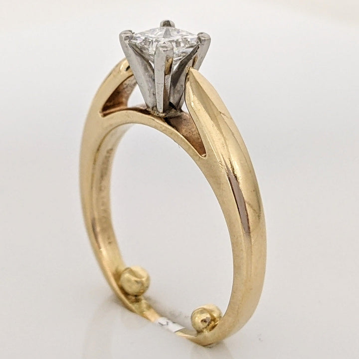 14K .43 CARAT TOTAL WEIGHT I1 G DIAMOND PRINCESS CUT SOLITAIRE ESTATE RING 4.4 GRAMS