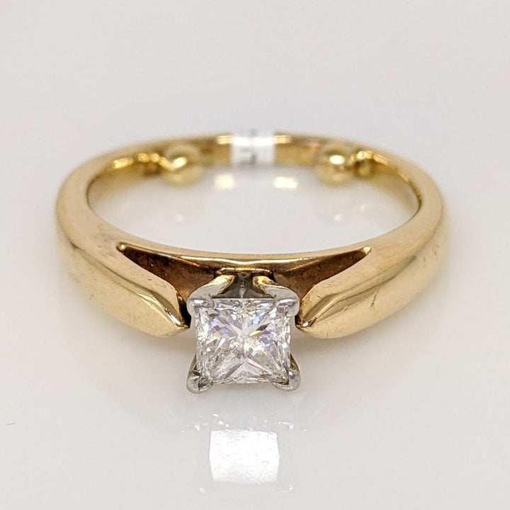 14K .43 CARAT TOTAL WEIGHT I1 G DIAMOND PRINCESS CUT SOLITAIRE ESTATE RING 4.4 GRAMS