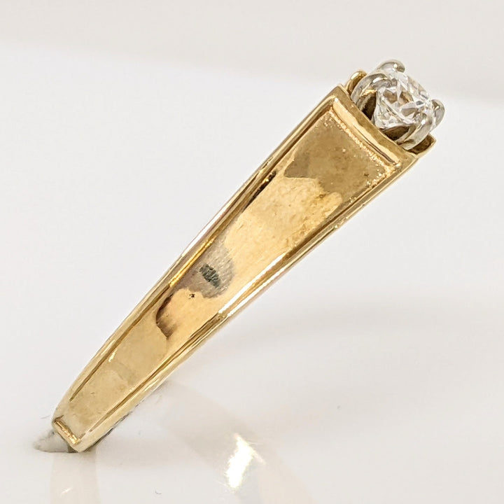 14K .21 CARAT TOTAL SI2 H DIAMOND ROUND RAISED SHANK SOLITAIRE ESTATE RING 3.7 GRAMS