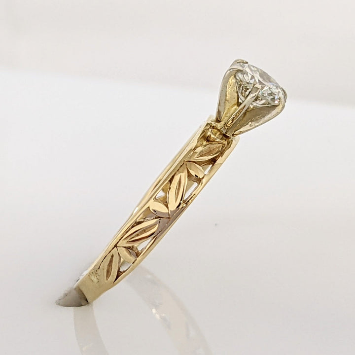 14K .60 CARAT TOTAL I1 K DIAMOND ROUND FANCY SHANK ESTATE RING 2.1 GRAMS