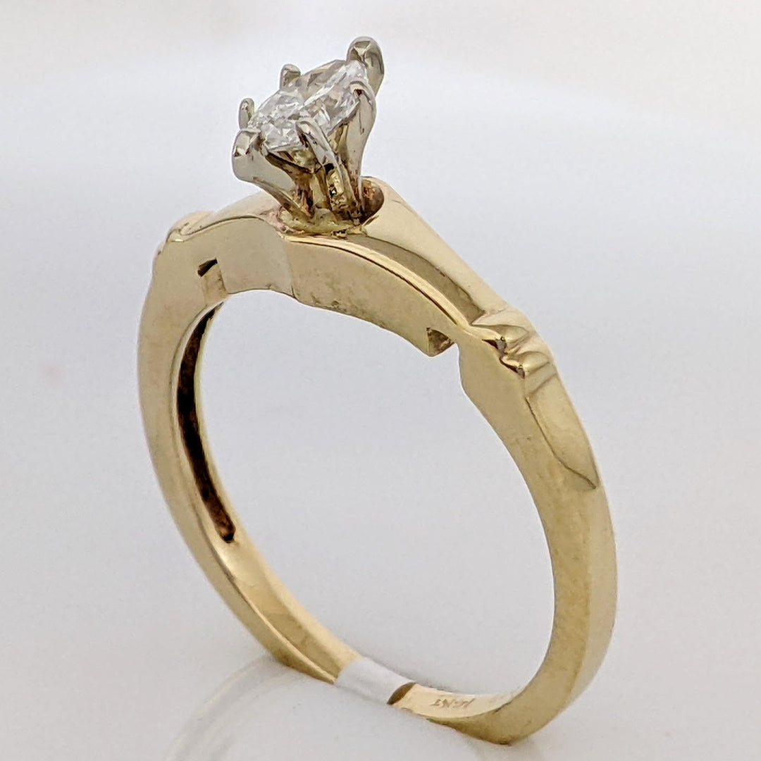 14K .26 CARAT TOTAL SI1 H-I MARQUISE DIAMOND SOLITAIRE ESTATE RING 3.1 GRAMS