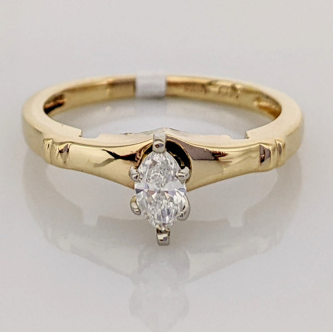 14K .26 CARAT TOTAL SI1 H-I MARQUISE DIAMOND SOLITAIRE ESTATE RING 3.1 GRAMS