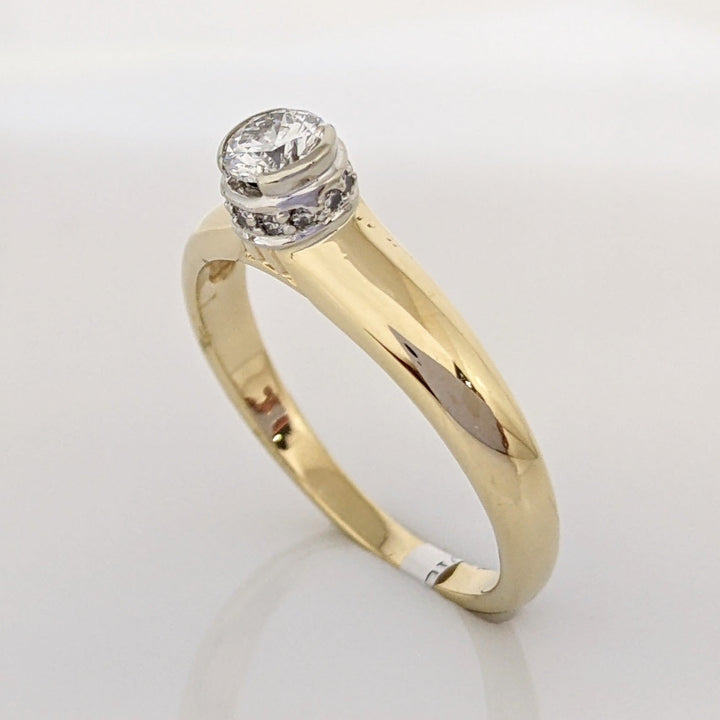 14K .36 CARAT TOTAL WEIGHT I1 J DIAMOND ROUND (11) BEZEL ESTATE RING 3.3 GRAMS
