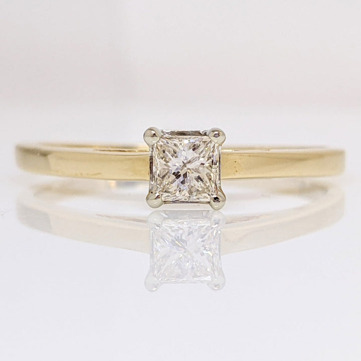 14K .36 CARAT TOTAL I1 J DIAMOND PRINCESS CUT SOLITAIRE ESTATE RING 2.2 GRAMS