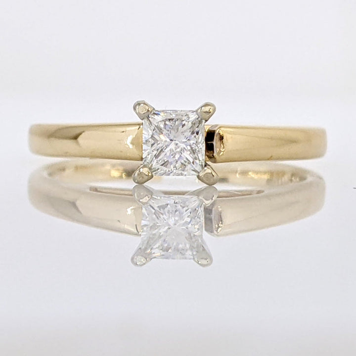 14K .25 CARAT TOTAL SI3 H DIAMOND PRINCESS CUT RAISED SHANK SOLITAIRE ESTATE RING 2.6 GRAMS