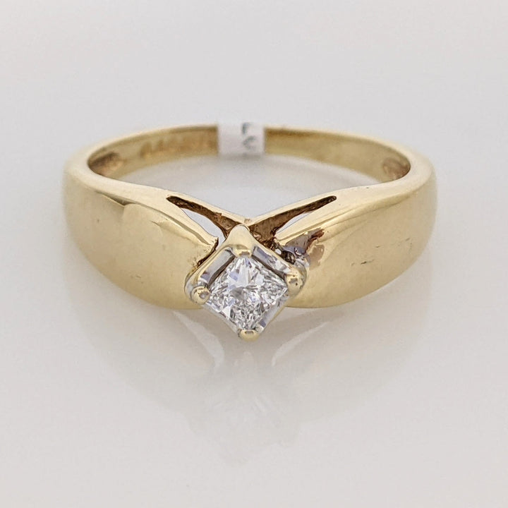 14K .18 CARAT TOTAL DIAMOND PRINCESS CUT FANCY SHANK SOLITAIRE ESTATE RING 2.0 GRAMS