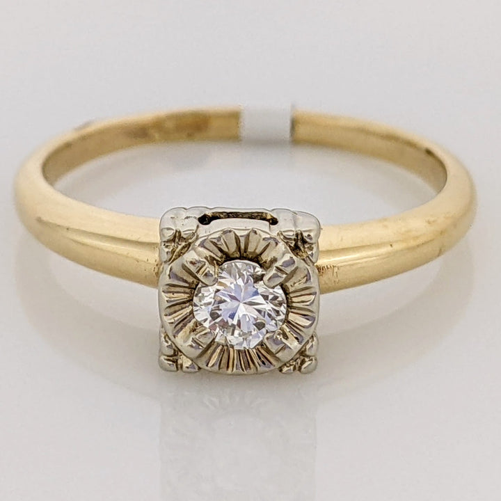 14K .16 CARAT TOTAL SI1 G ROUND DIAMOND BOXHEAD ILLUSION SOLITAIRE ESTATE RING 2.6 GRAMS