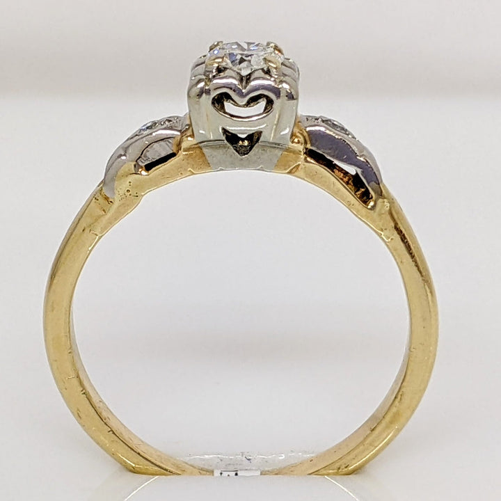 14K .18 CARAT TOTAL WEIGHT SI2 H DIAMOND ROUND (3) VINTAGE SOLITAIRE ESTATE RING 1.8 GRAMS