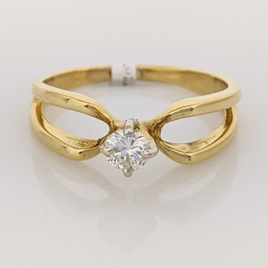 10K .16 CARAT TOTAL VS2 J DIAMOND ROUND SPLIT SHANK SOLITAIRE ESTATE RING 2.6 GRAMS