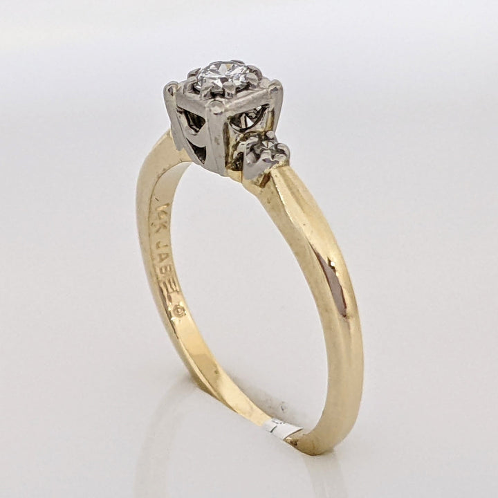 14K .11 CARAT TOTAL WEIGHT SI1 F DIAMOND ROUND (3) BOX TOP ESTATE RING 2.0 GRAMS