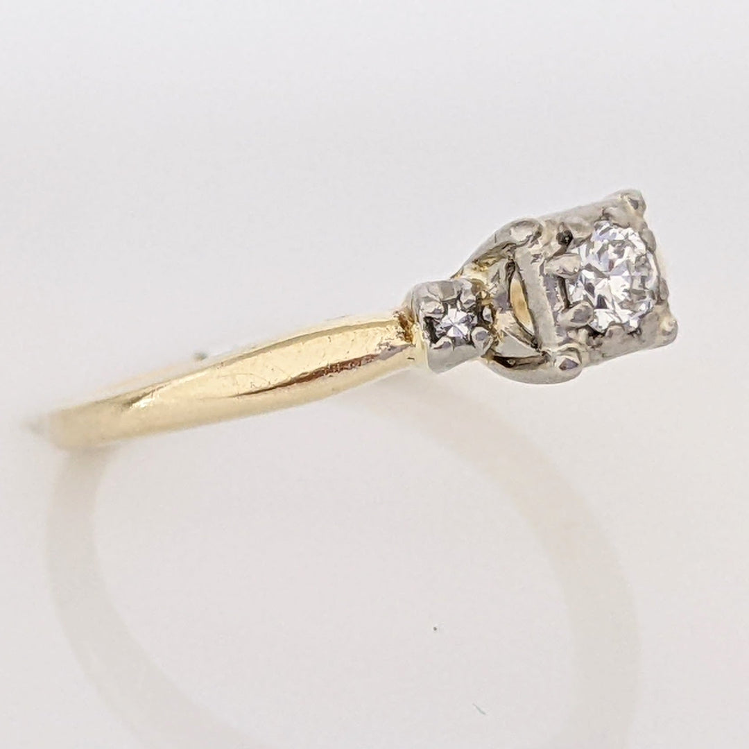 14K .11 CARAT TOTAL WEIGHT SI1 F DIAMOND ROUND (3) BOX TOP ESTATE RING 2.0 GRAMS