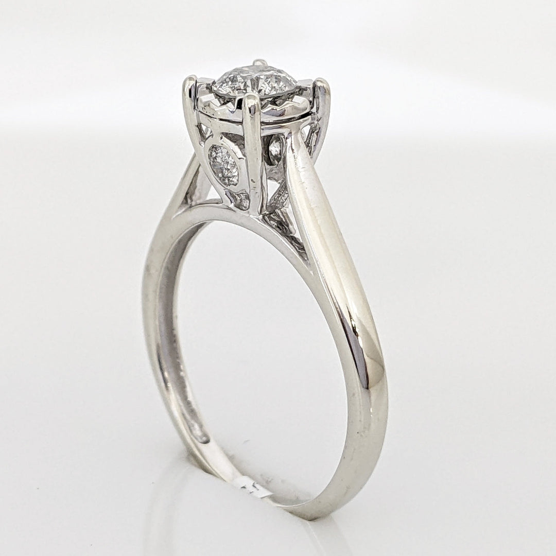 10K WHITE .51 CARAT TOTAL WEIGHT I2 G DIAMOND ROUND (3) ILLUSION HEAD ESTATE RING 2.4 GRAMS