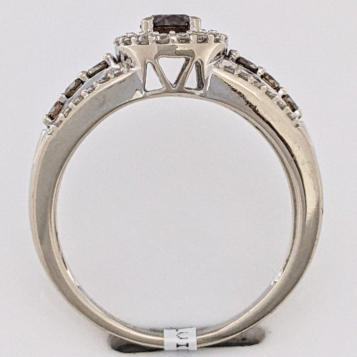 14K WHITE .76 CARAT TOTAL WEIGHT SI1 CHAMPAGNE/ I DIAMOND ROUND (48) ESTATE LEVIAN HALO RING 3.2 GRAMS
