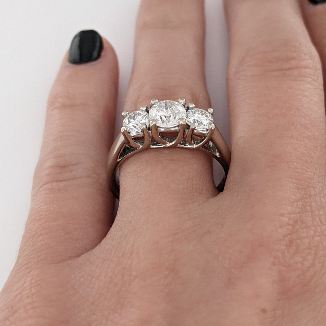 14K WHITE 1.34 CARAT TOTAL WEIGHT I1-I2 H DIAMOND ROUND (3) ESTATE TRINITY RING 4.5 GRAMS