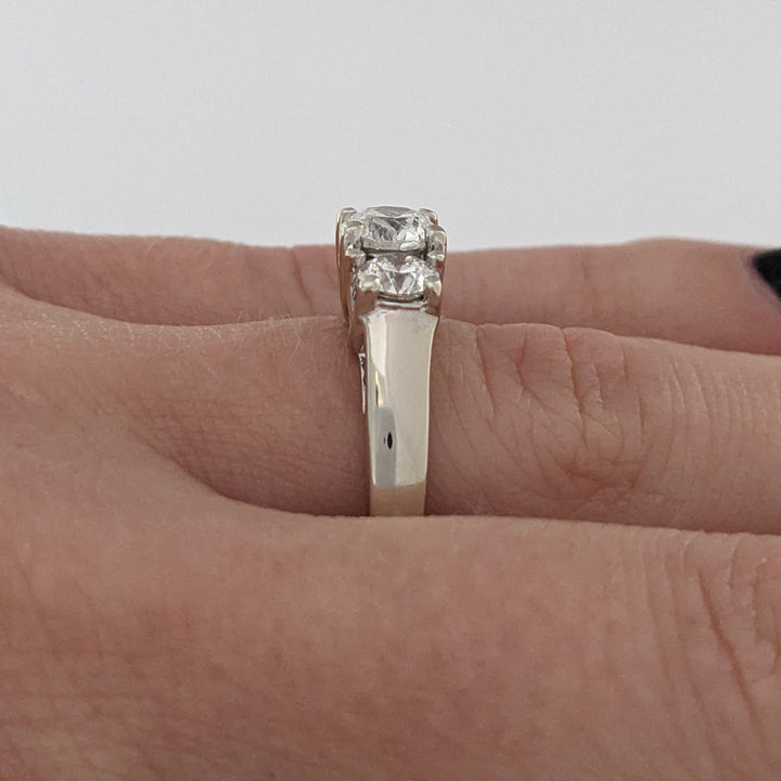 14K WHITE 1.34 CARAT TOTAL WEIGHT I1-I2 H DIAMOND ROUND (3) ESTATE TRINITY RING 4.5 GRAMS