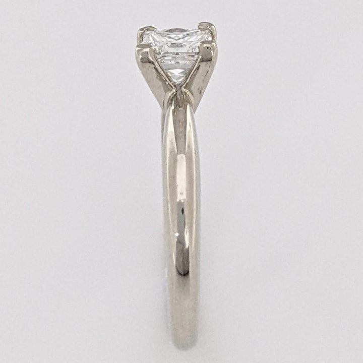 14K WHITE .66 CARAT TOTAL VS2 F DIAMOND PRINCESS CUT SOLITAIRE ESTATE RING 2.9 GRAMS