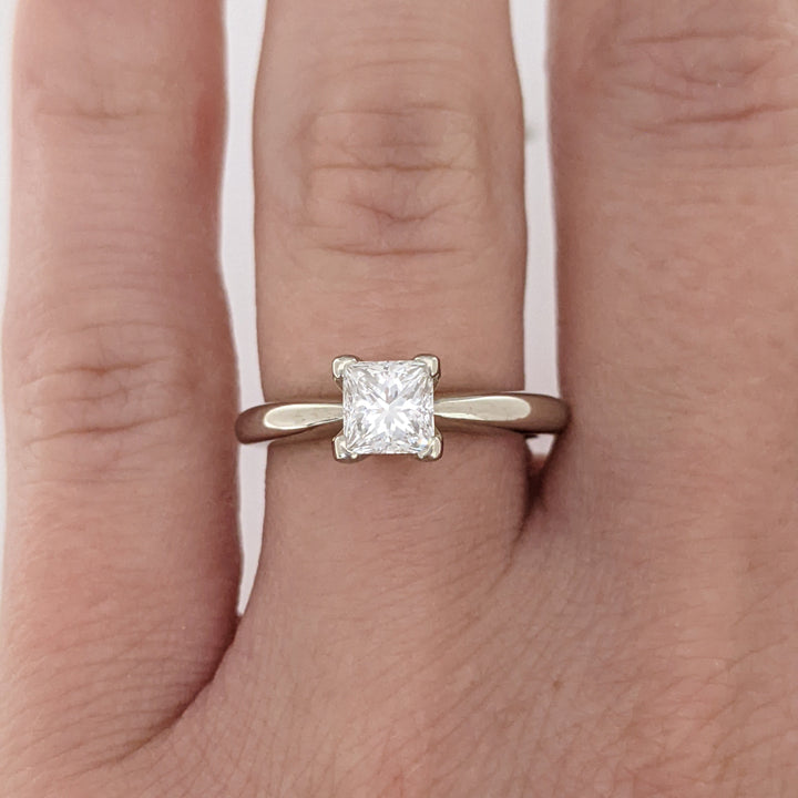 14K WHITE .66 CARAT TOTAL VS2 F DIAMOND PRINCESS CUT SOLITAIRE ESTATE RING 2.9 GRAMS