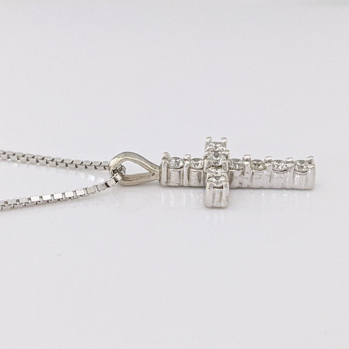 14K WHITE .44 CARAT TOTAL WEIGHT I1 I DIAMOND ROUND (11) ESTATE CROSS PENDANT & CHAIN 4.3 GRAMS