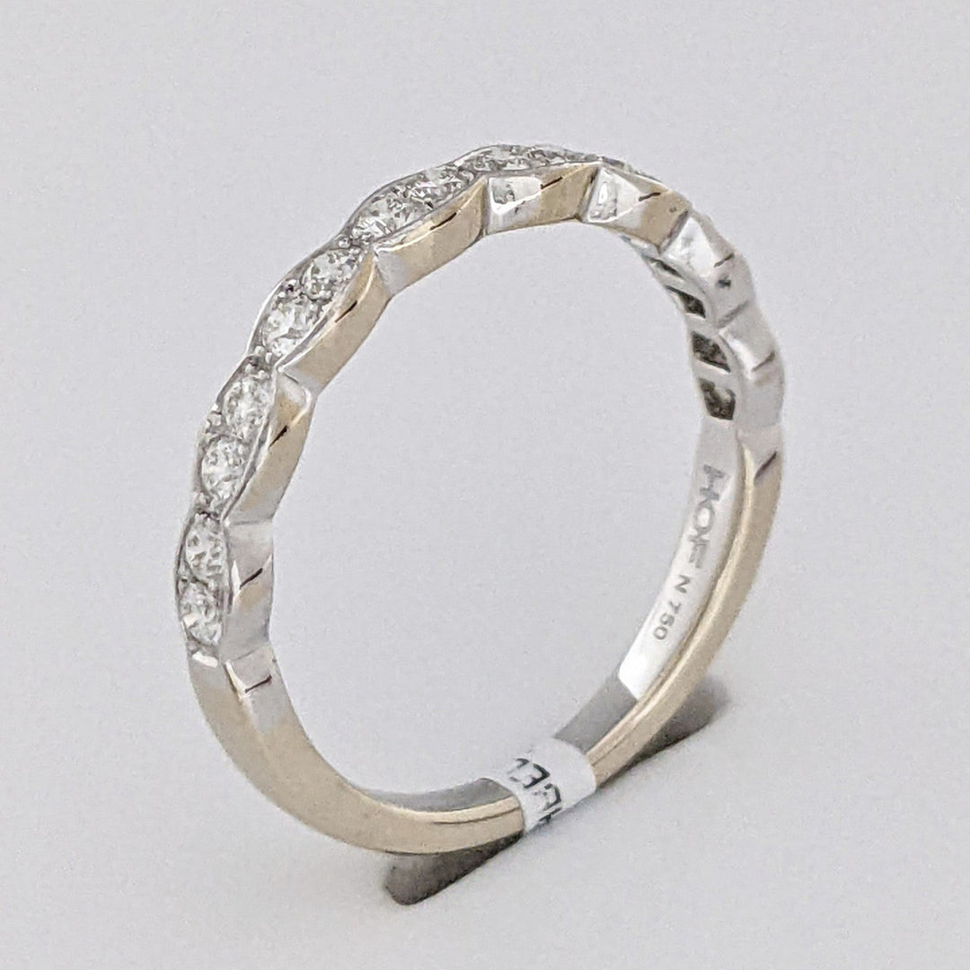 18K WHITE .22 CARAT TOTAL WEIGHT VS-SI I-J DIAMOND ROUND (16) ESTATE BAND 1.7 GRAMS