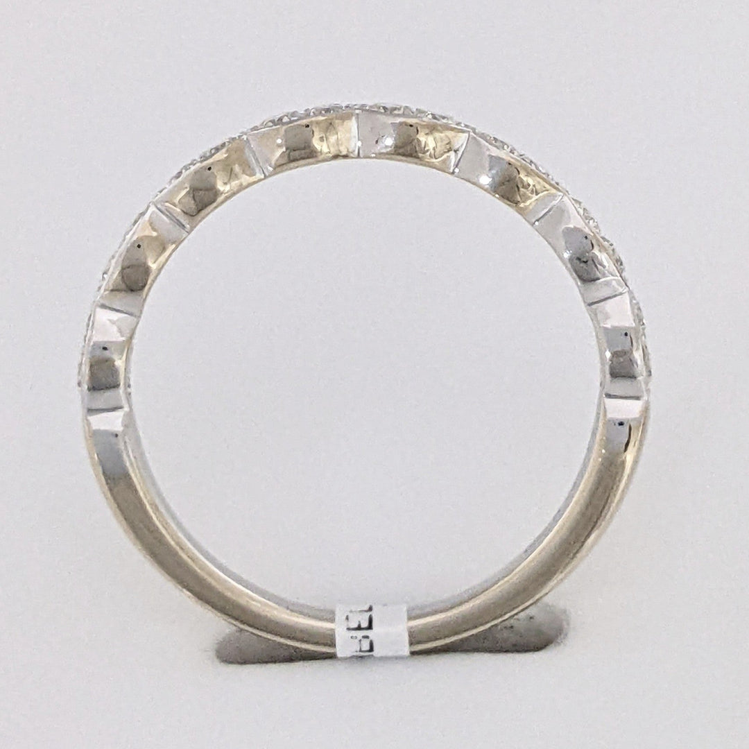 18K WHITE .22 CARAT TOTAL WEIGHT VS-SI I-J DIAMOND ROUND (16) ESTATE BAND 1.7 GRAMS