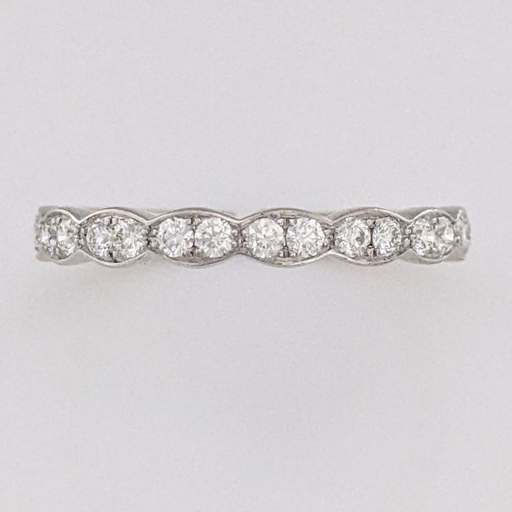 18K WHITE .22 CARAT TOTAL WEIGHT VS-SI I-J DIAMOND ROUND (16) ESTATE BAND 1.7 GRAMS