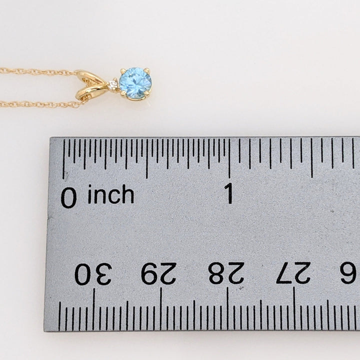 14K BLUE TOPAZ ROUND 5MM WITH MELEE ESTATE PENDANT & CHAIN 1.7 GRAMS
