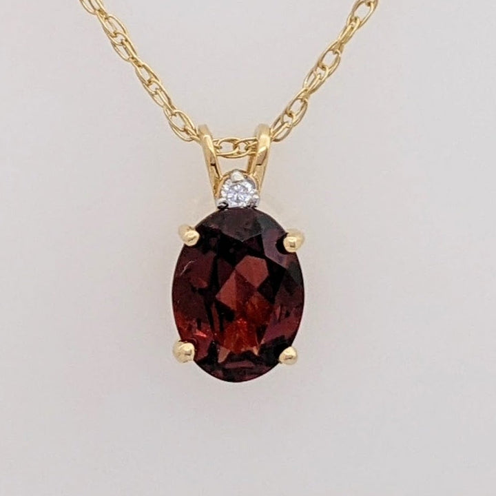14K GARNET OVAL 6X8 WITH MELEE ESTATE PENDANT & CHAIN 1.3 GRAMS