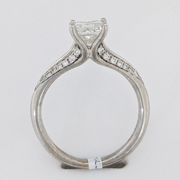 14K WHITE 1.23 CARAT TOTAL WEIGHT I2 H DIAMOND PRINCESS CUT (1) ROUND (34) ESTATE RING 3.9 GRAMS