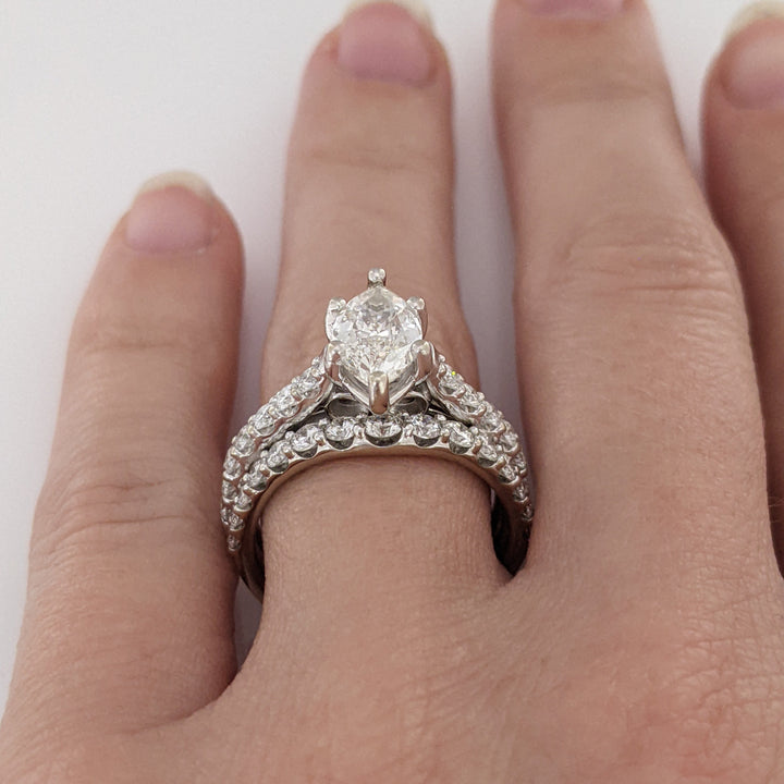 14K WHITE 2.40 CARAT TOTAL WEIGHT SI2 E DIAMOND MARQUISE WITH (44) MELEE ESTATE RING 7.7 GRAMS