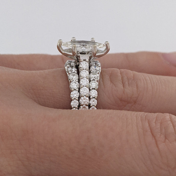 14K WHITE 2.40 CARAT TOTAL WEIGHT SI2 E DIAMOND MARQUISE WITH (44) MELEE ESTATE RING 7.7 GRAMS