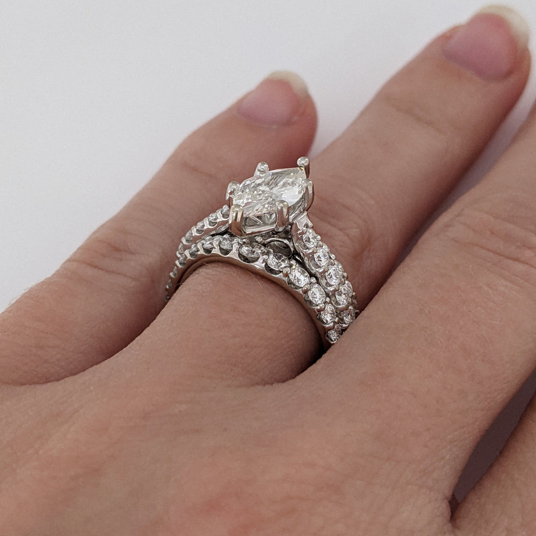 14K WHITE 2.40 CARAT TOTAL WEIGHT SI2 E DIAMOND MARQUISE WITH (44) MELEE ESTATE RING 7.7 GRAMS