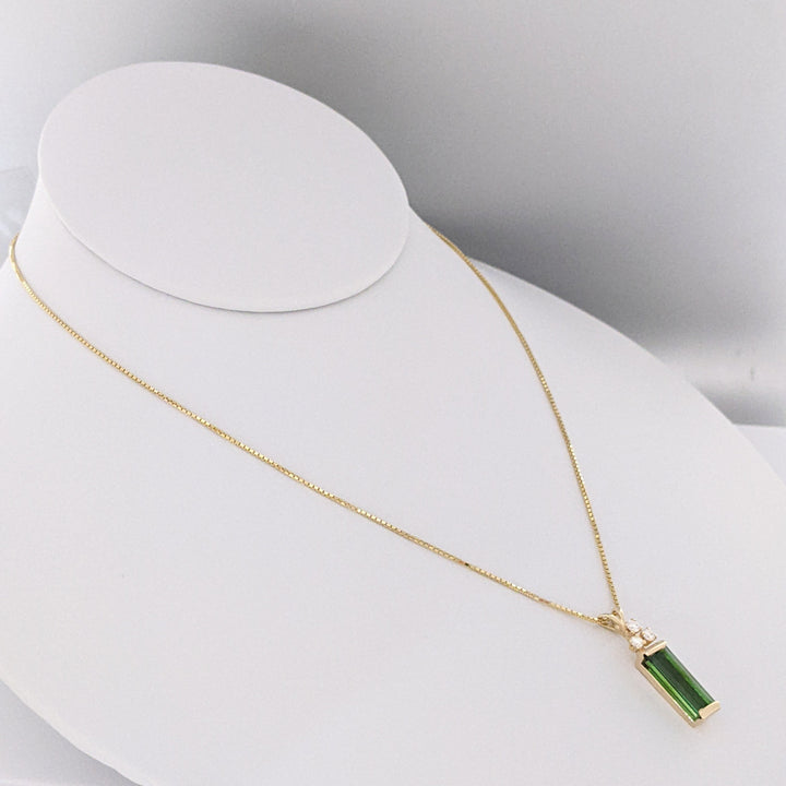 14K GREEN TOURMALINE EMERALD CUT 5X13 WITH .18 DIAMOND TOTAL WEIGHT ESTATE PENDANT & CHAIN 4.6 GRAMS