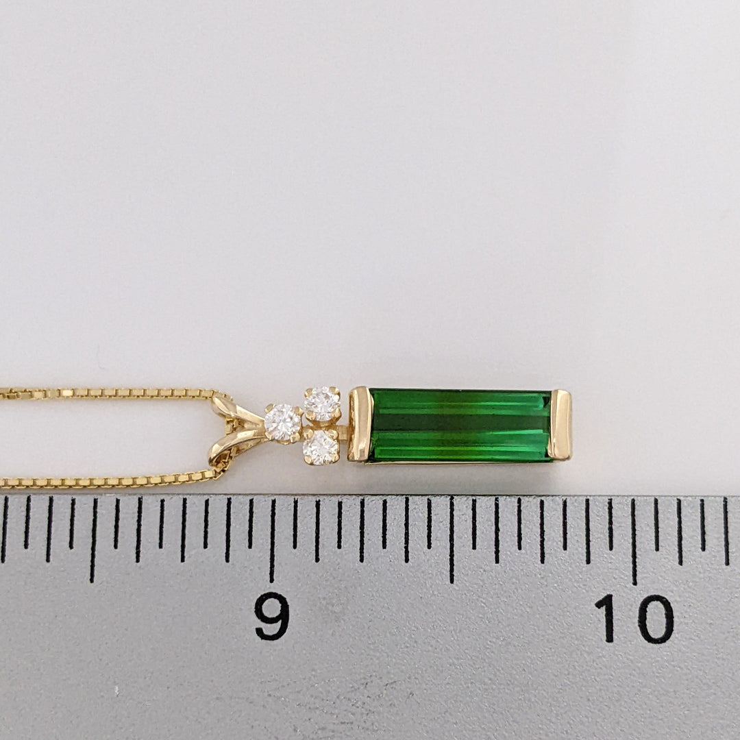14K GREEN TOURMALINE EMERALD CUT 5X13 WITH .18 DIAMOND TOTAL WEIGHT ESTATE PENDANT & CHAIN 4.6 GRAMS