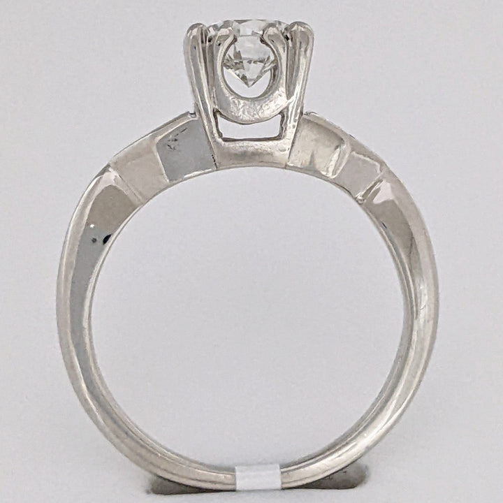 PLATINUM 1.01 CARAT TOTAL WEIGHT VS2 H DIAMOND ROUND (1) BAGUETTE (2) TRILLION (2) ESTATE RING 5.8 GRAMS