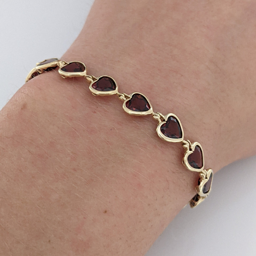 14K GARNET HEART 6MM (18) BEZEL ESTATE BRACELET 7.0 GRAMS
