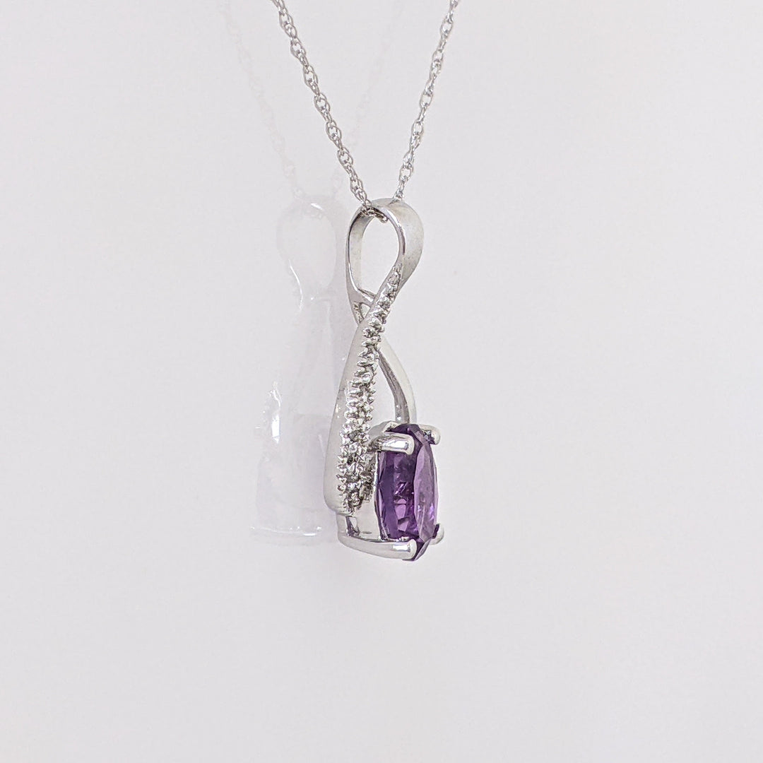 10K WHITE AMETHYST OVAL 6X8 WITH MELEE TWIST ESTATE PENDANT & CHAIN 1.7 GRAMS
