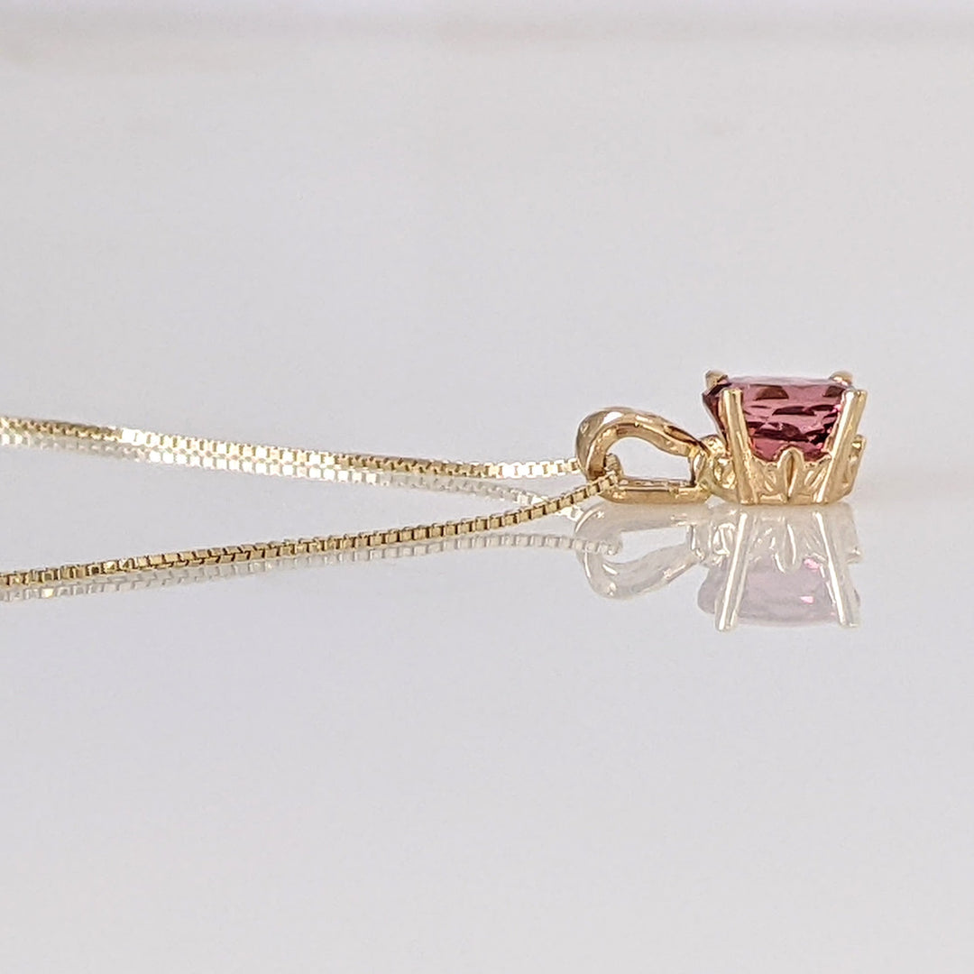 14K PINK TOURMALINE OVAL 5X6 ESTATE PENDANT & CHAIN 1.6 GRAMS