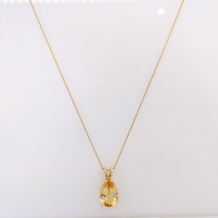 14K CITRINE PEAR 10X15 ESTATE PENDANT & CHAIN 3.4 GRAMS